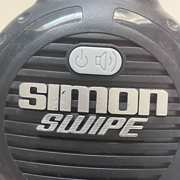 Simon Swipe Game  - Picture 3 of 3
